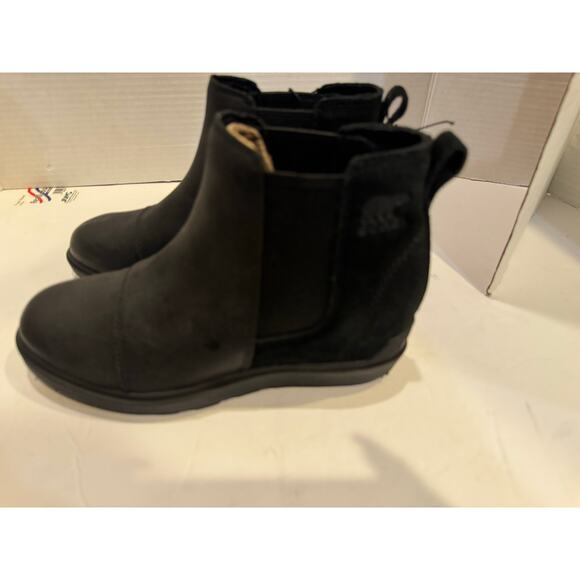 SOREL Women's Evie  Zip Waterproof Leather Bootie in Black/6.5 black new - Picture 6 of 6